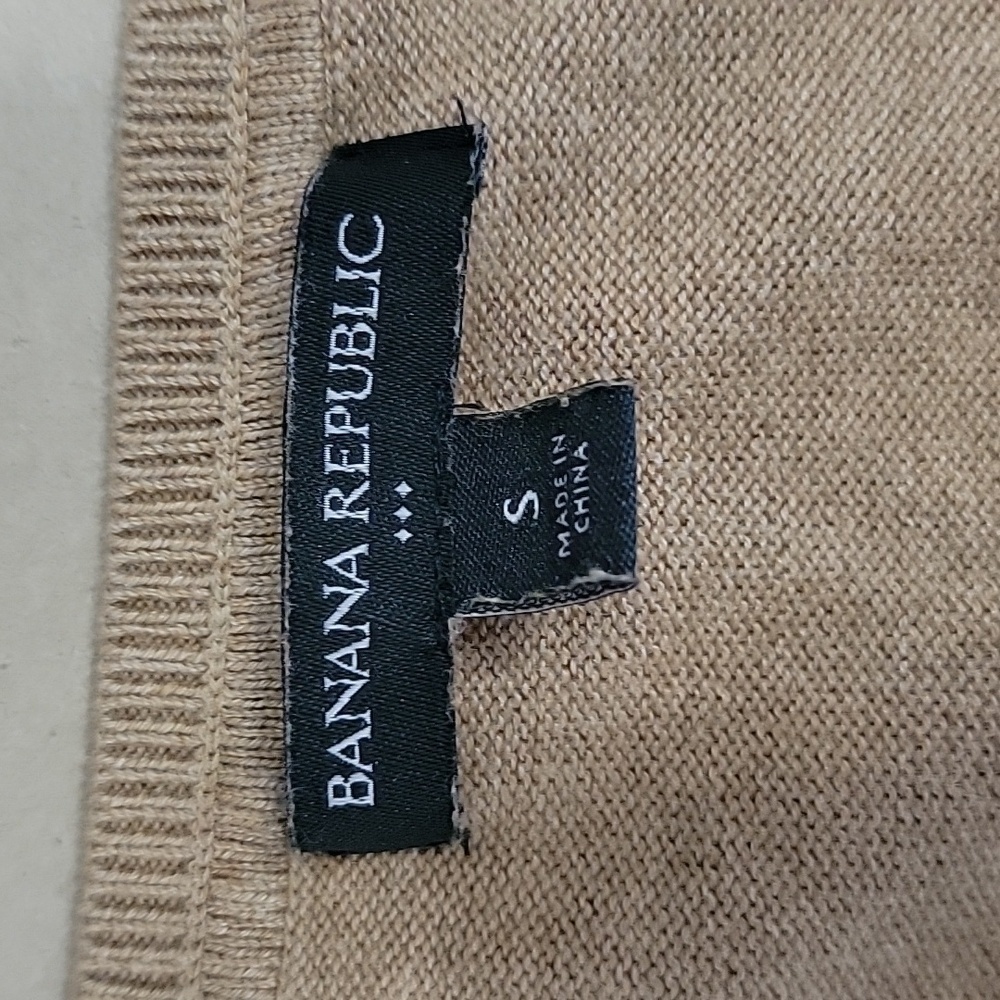 Banana Republic Size S Beige with White Polka Dot Long Sleeve Sweater, GUC - Picture 10 of 11